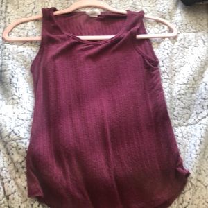Maroon short sleeve top